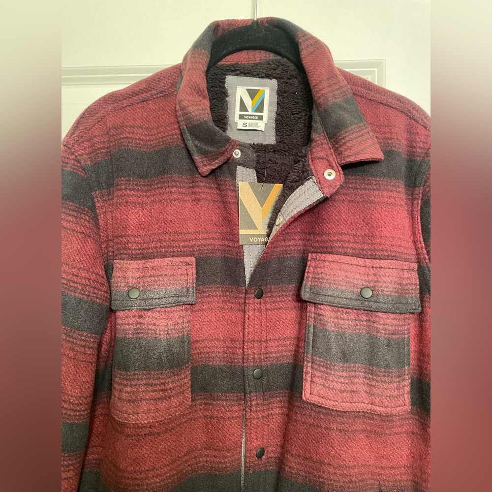 NWT Burgundy and Black Plaid Men's Fleece Jacket